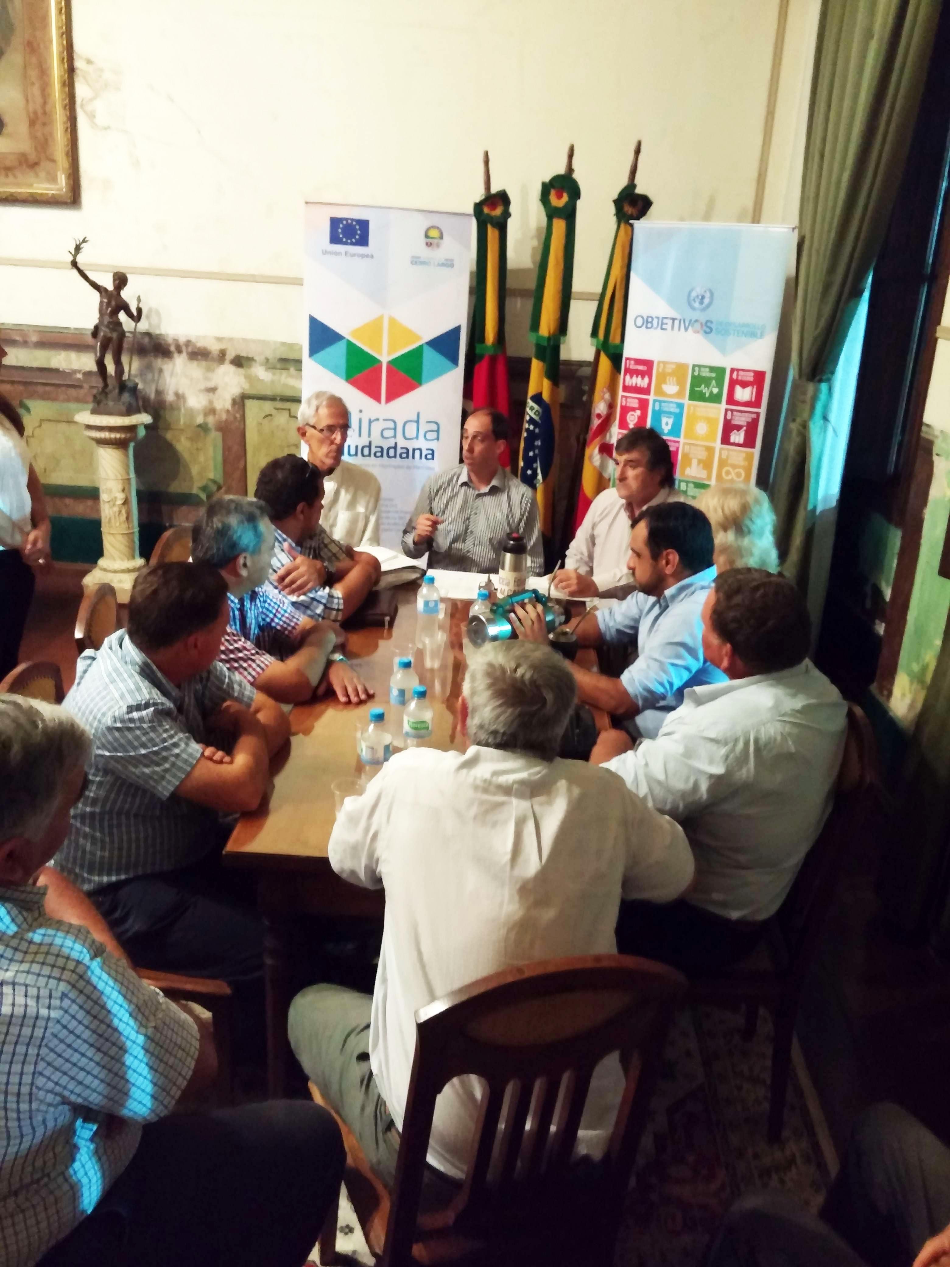 Reunión de Diálogo Político de la Federación de Municipios con el Intendente Botana y el Prefeito de Jaguarón, RS, Brasil